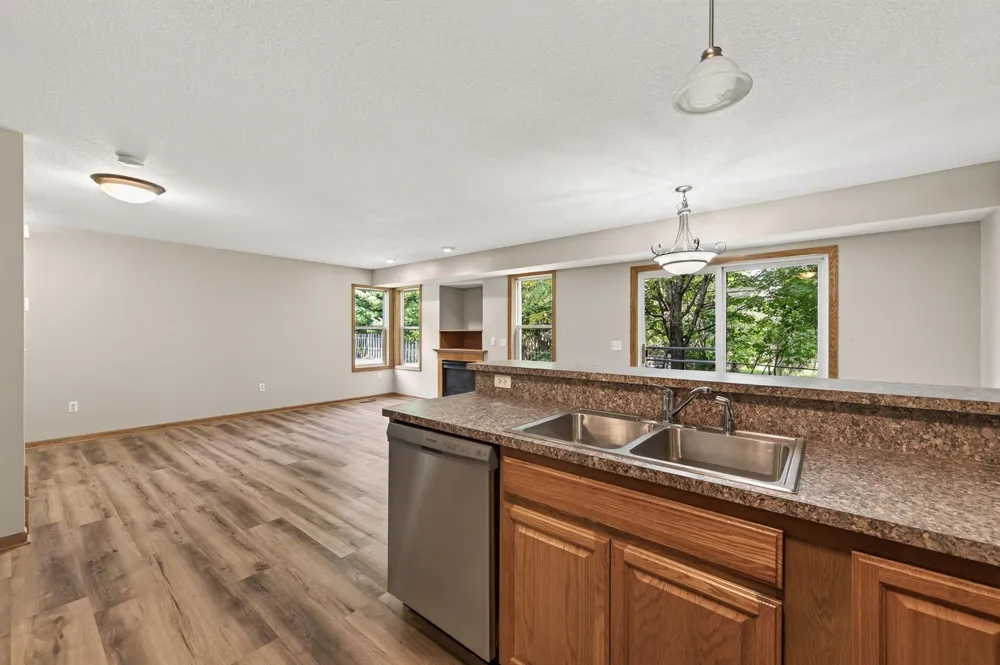 833 Glen Road Newport, MN 55055
