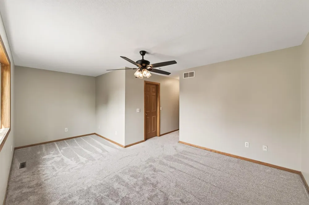 833 Glen Road Newport, MN 55055