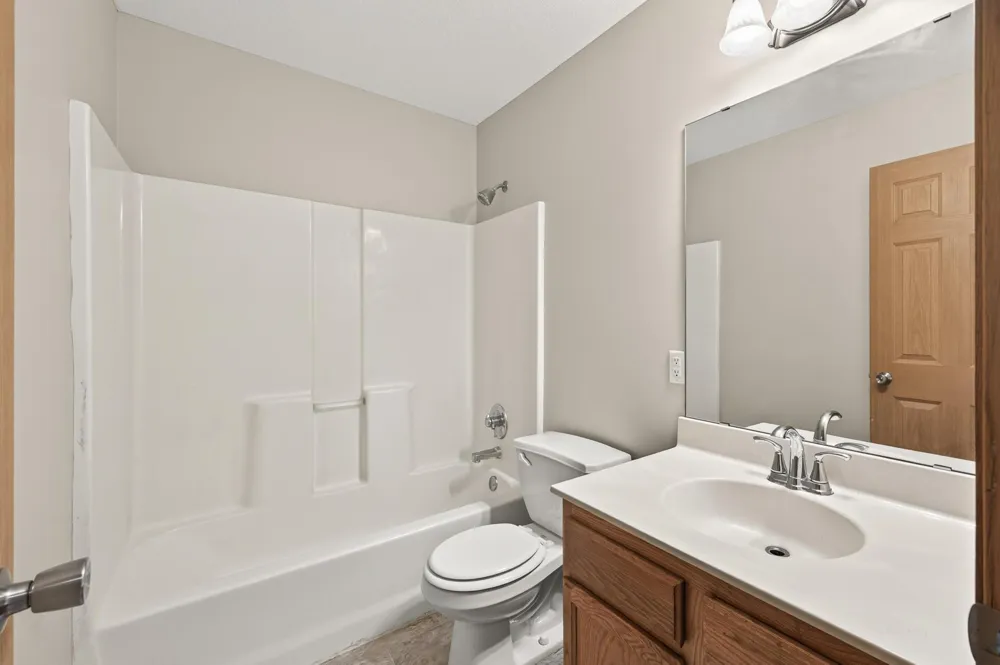 833 Glen Road Newport, MN 55055