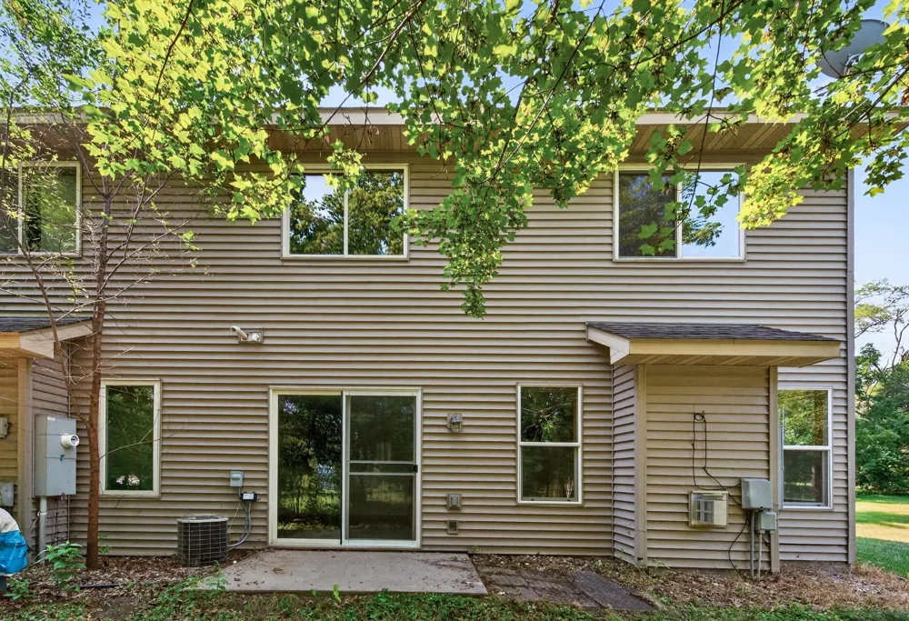 833 Glen Road Newport, MN 55055