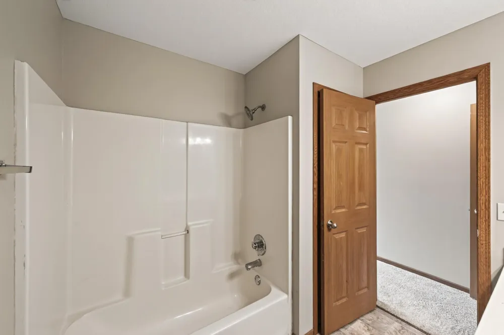 833 Glen Road Newport, MN 55055