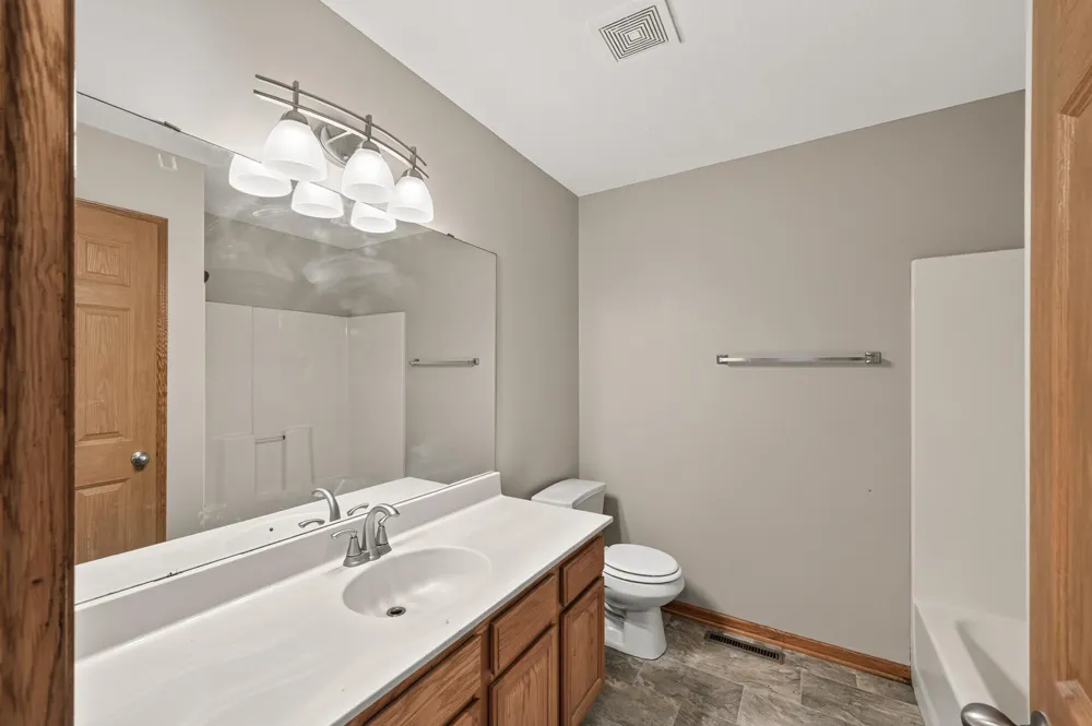 833 Glen Road Newport, MN 55055