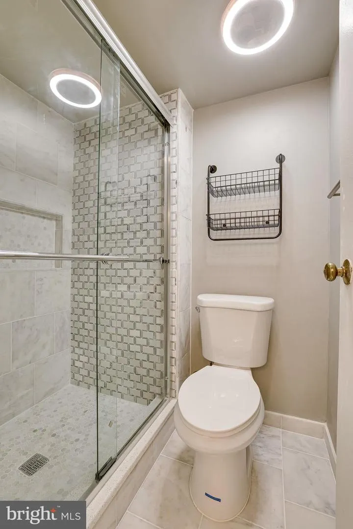 2210 SPRINGWOOD DRIVE #207 Reston, VA 20191