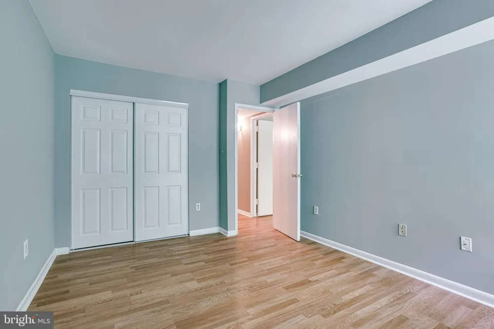 2210 SPRINGWOOD DRIVE #207 Reston, VA 20191