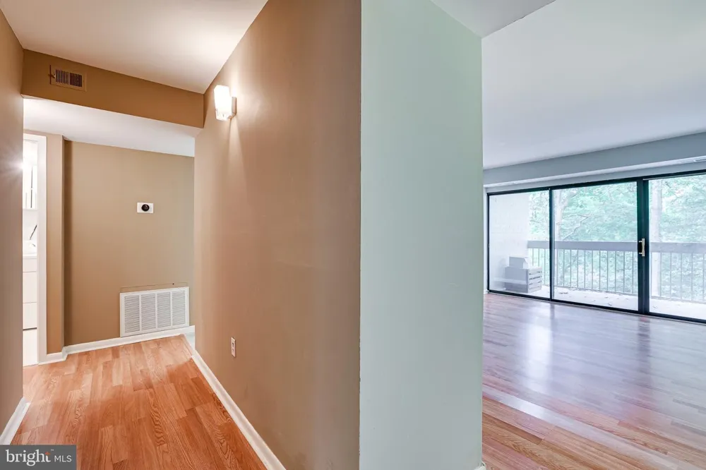 2210 SPRINGWOOD DRIVE #207 Reston, VA 20191