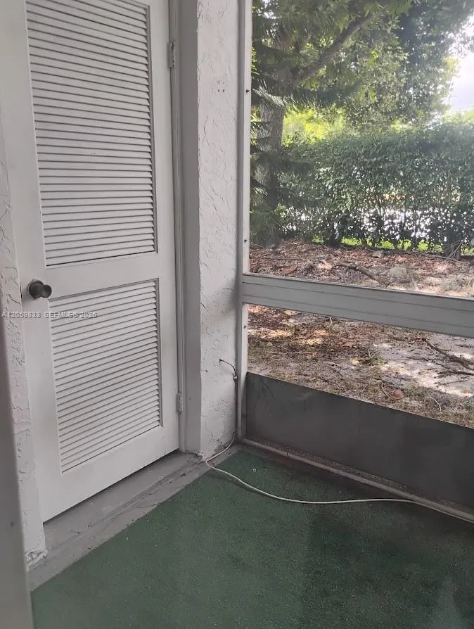 729 729 #729 Plantation, FL 33324