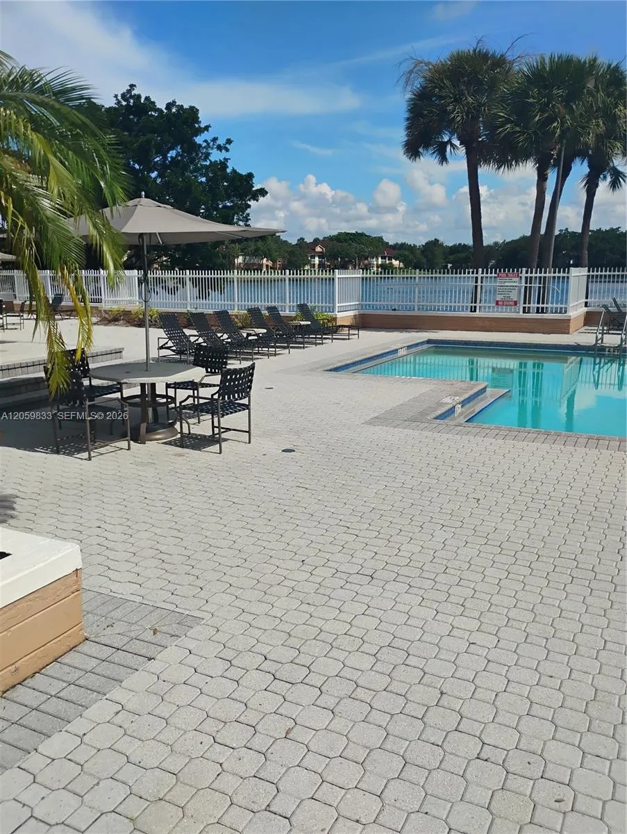 729 729 #729 Plantation, FL 33324