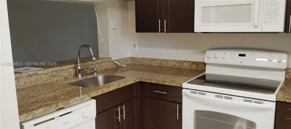 729 729 #729 Plantation, FL 33324