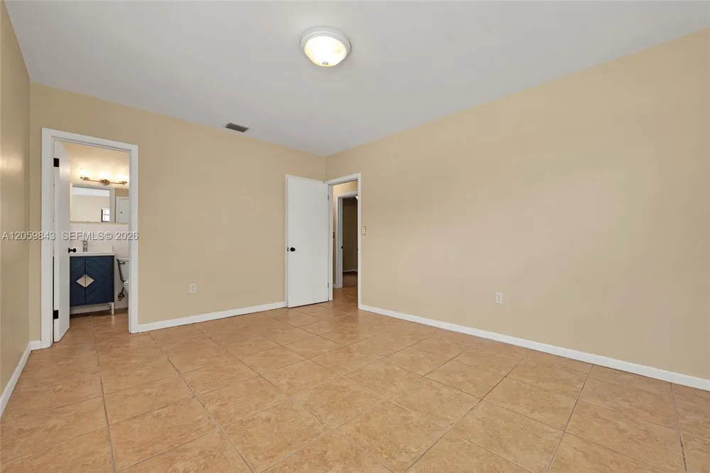 19401 NW 23rd Ave Miami Gardens, FL 33056