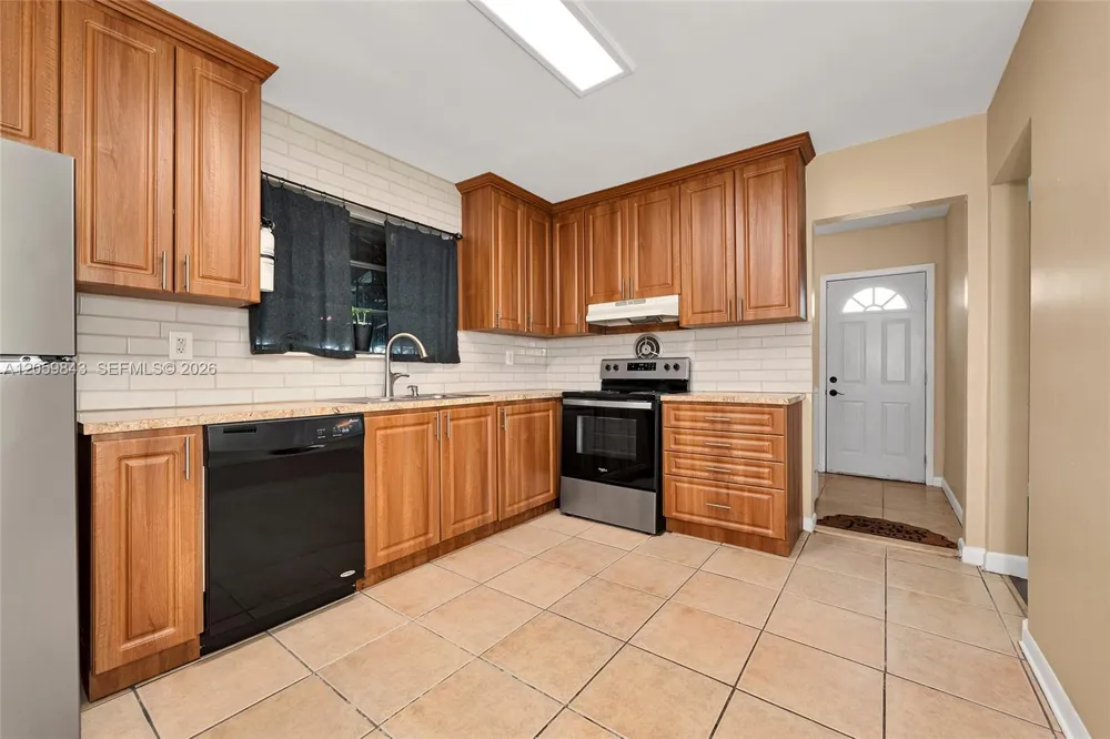 19401 NW 23rd Ave Miami Gardens, FL 33056