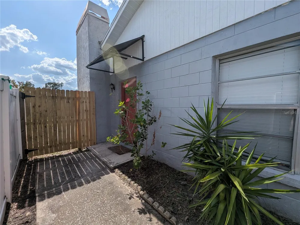 1209 MOHRLAKE DRIVE Brandon, FL 33511