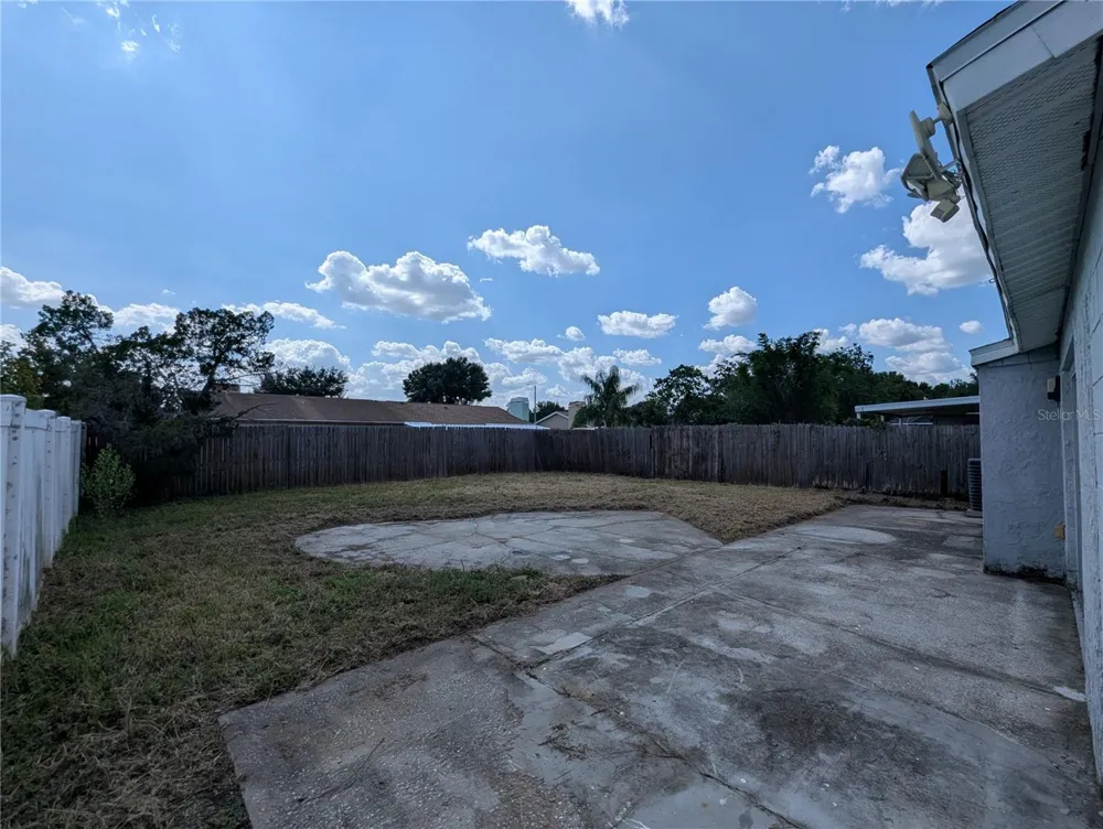 1209 MOHRLAKE DRIVE Brandon, FL 33511