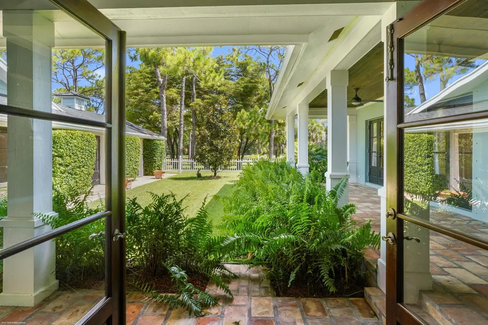 2740 Buck Ridge Trail Loxahatchee, FL 33470