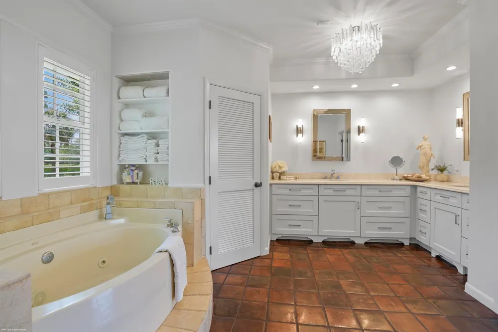 2740 Buck Ridge Trail Loxahatchee, FL 33470