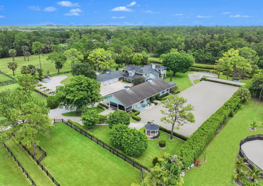 2740 Buck Ridge Trail Loxahatchee, FL 33470