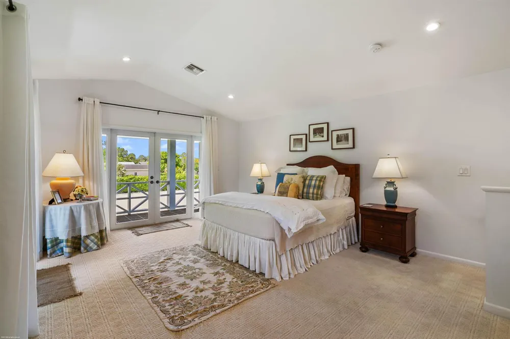 2740 Buck Ridge Trail Loxahatchee, FL 33470
