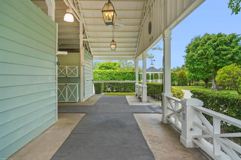 2740 Buck Ridge Trail Loxahatchee, FL 33470