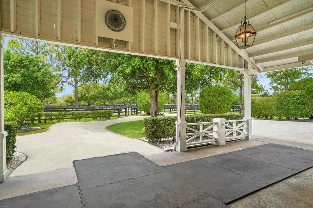 2740 Buck Ridge Trail Loxahatchee, FL 33470