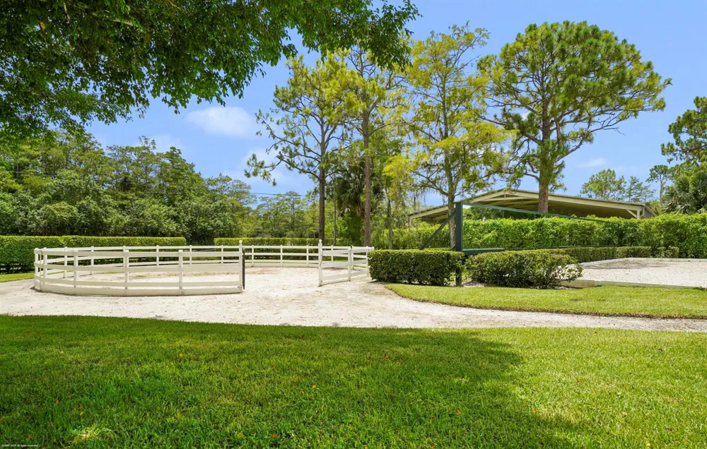 2740 Buck Ridge Trail Loxahatchee, FL 33470