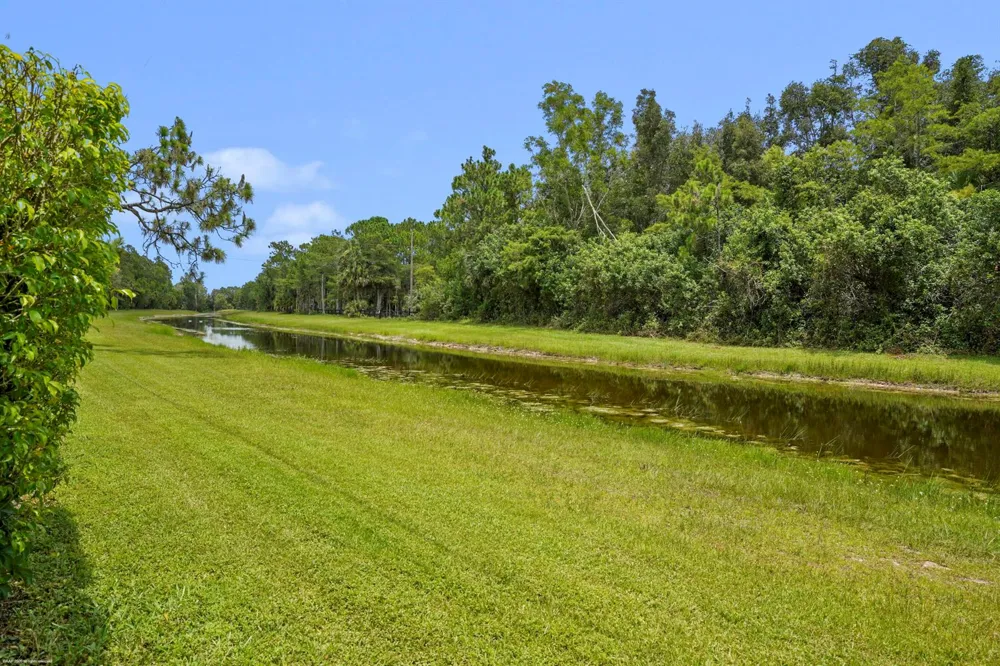 2740 Buck Ridge Trail Loxahatchee, FL 33470