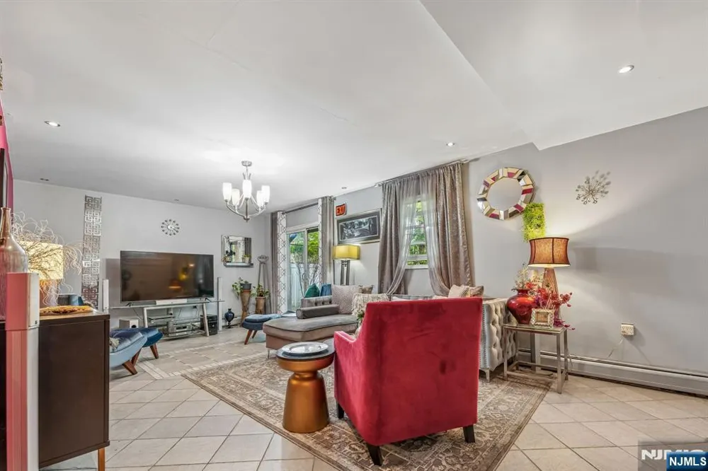 121 Wood Street Englewood, NJ 07631