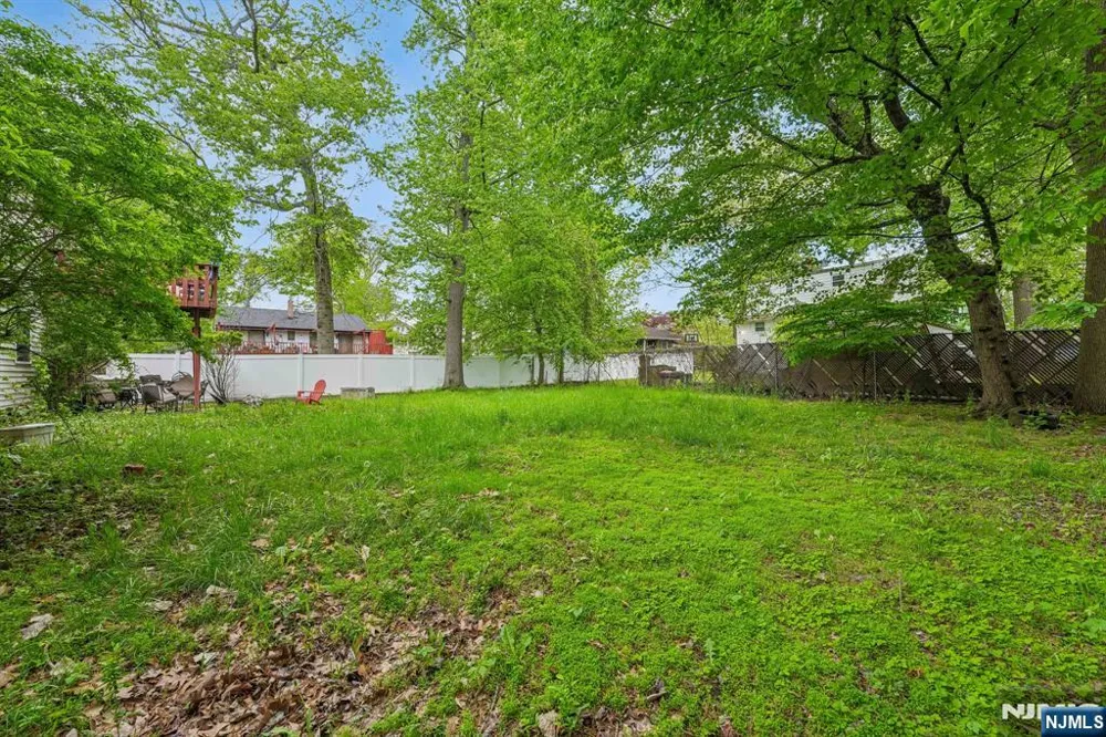 121 Wood Street Englewood, NJ 07631