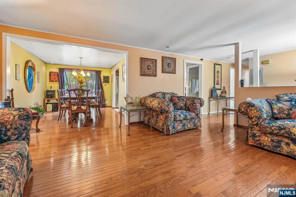 121 Wood Street Englewood, NJ 07631