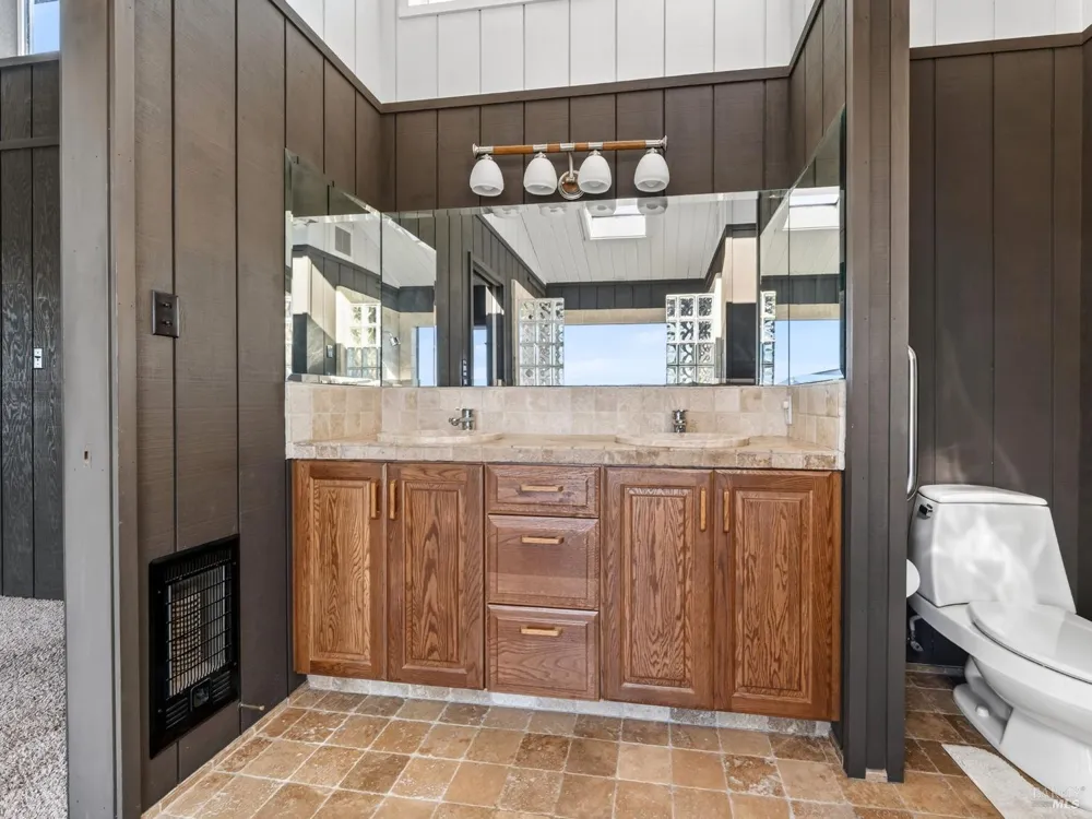 20 Redwood Avenue Inverness, CA 94937