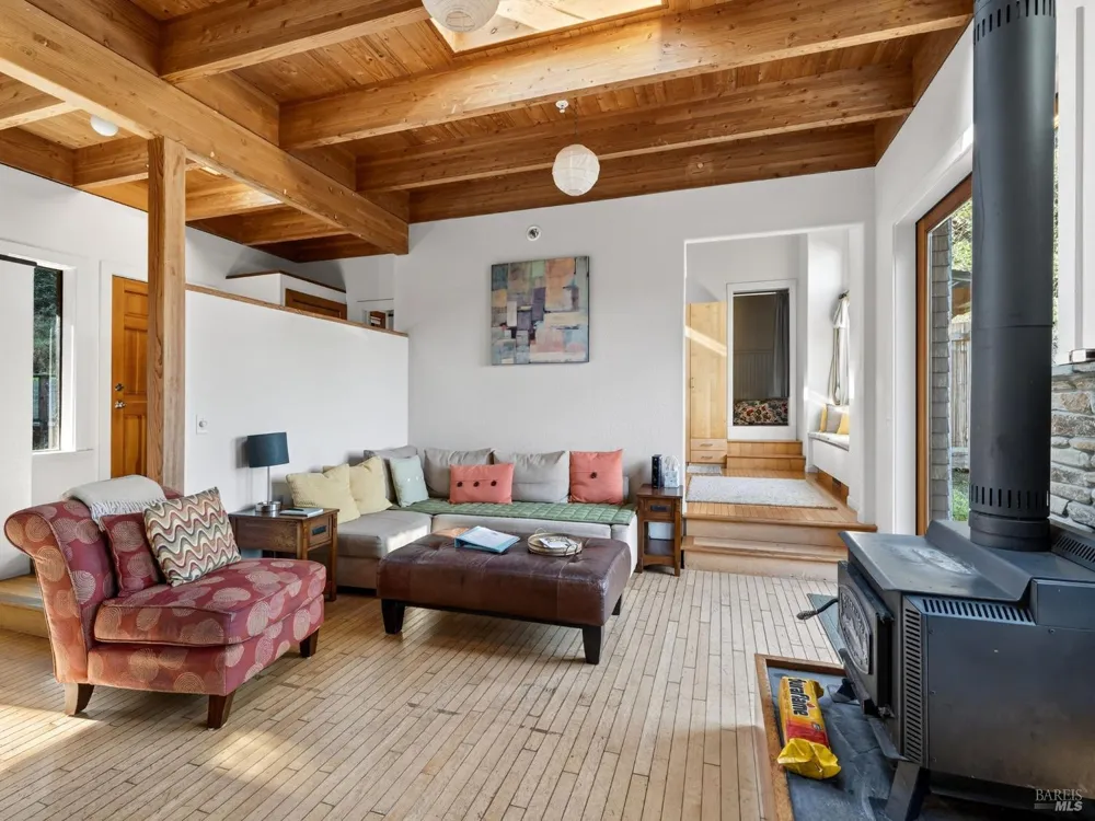 20 Redwood Avenue Inverness, CA 94937