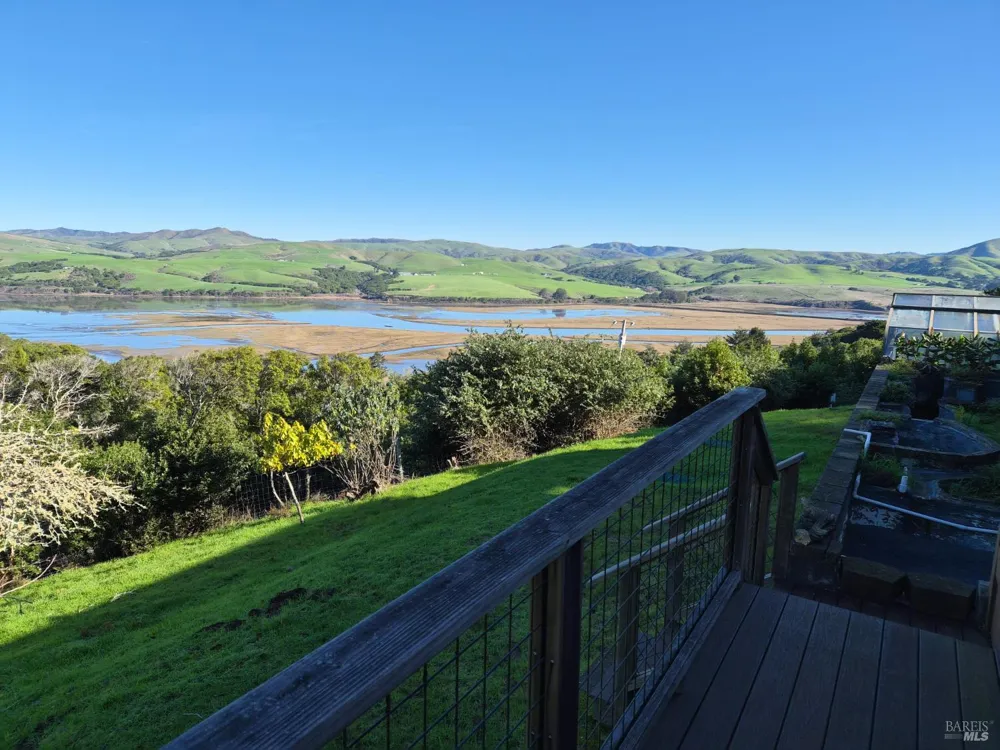20 Redwood Avenue Inverness, CA 94937