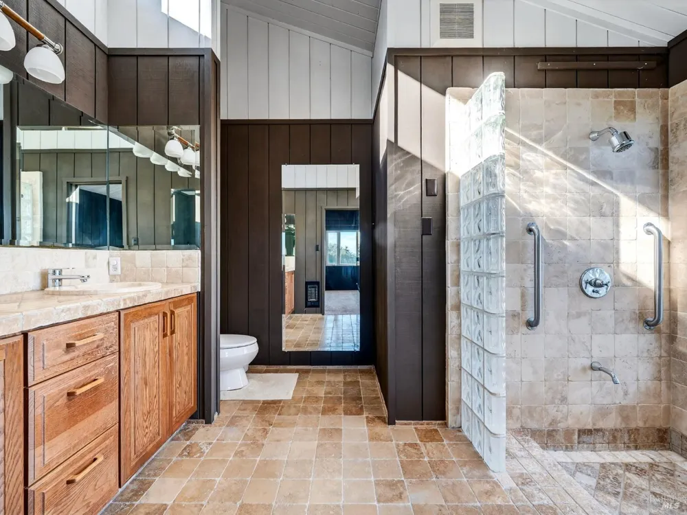 20 Redwood Avenue Inverness, CA 94937