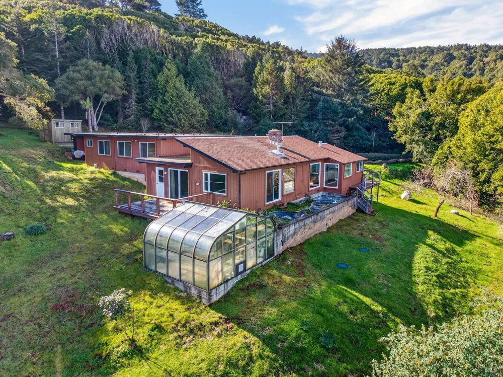 20 Redwood Avenue Inverness, CA 94937