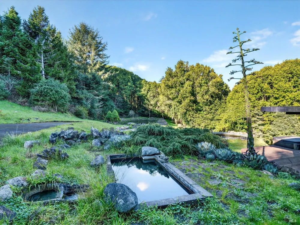 20 Redwood Avenue Inverness, CA 94937
