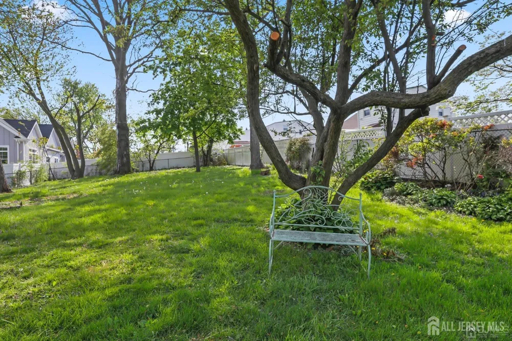 262 Wall Street Metuchen, NJ 08840
