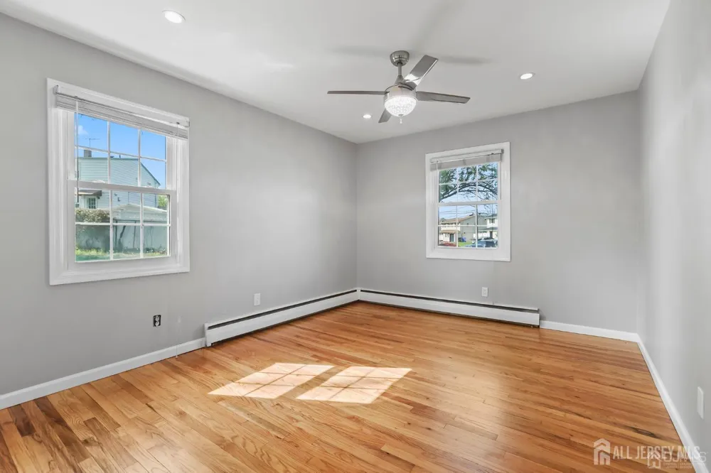 262 Wall Street Metuchen, NJ 08840