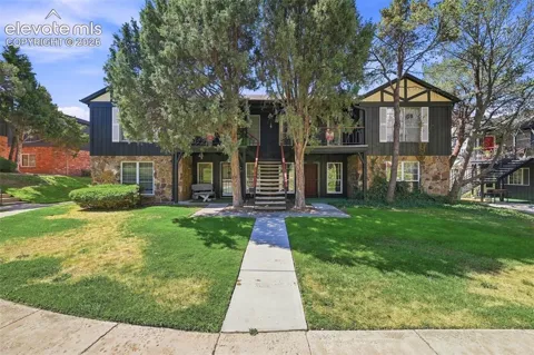 2902 Airport Road #122