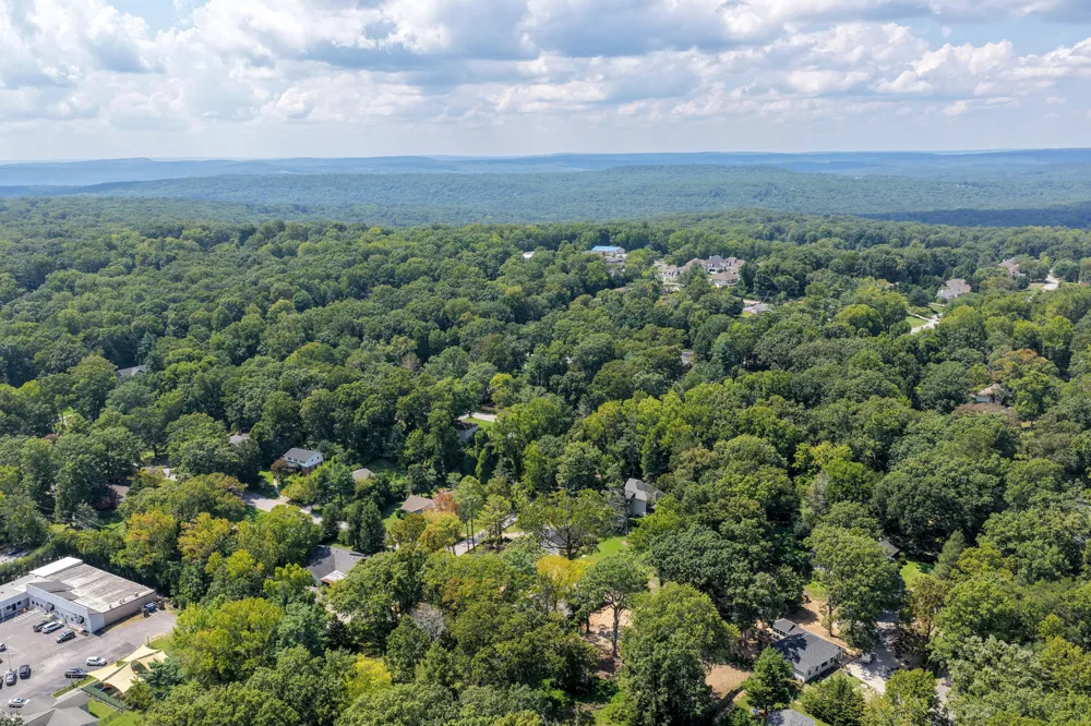 609 Albert Road Signal Mountain, TN 37377