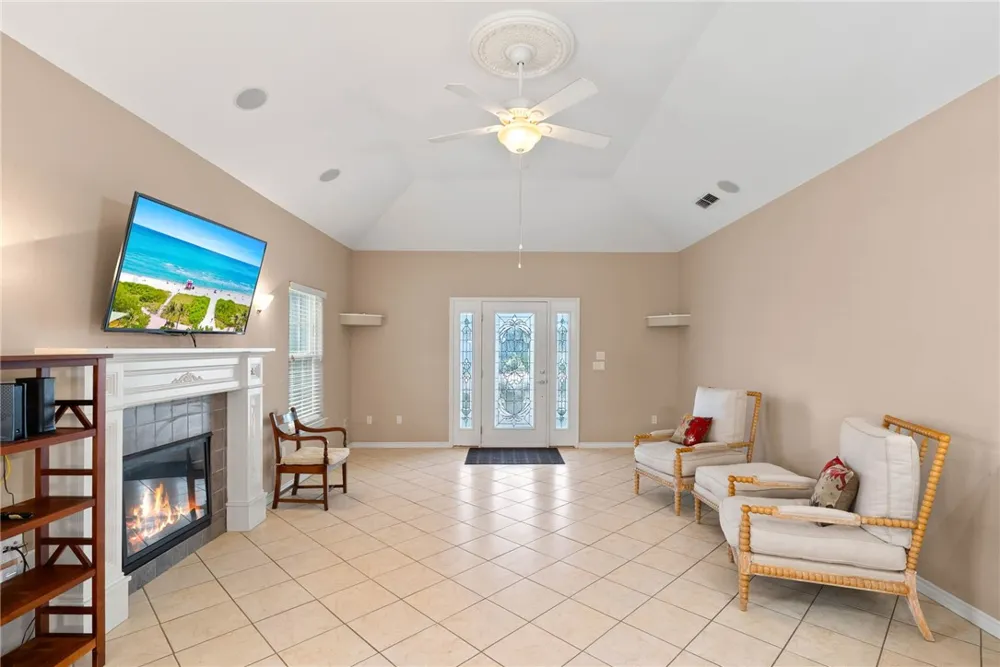 16 Camellia Circle Fulton, TX 78358