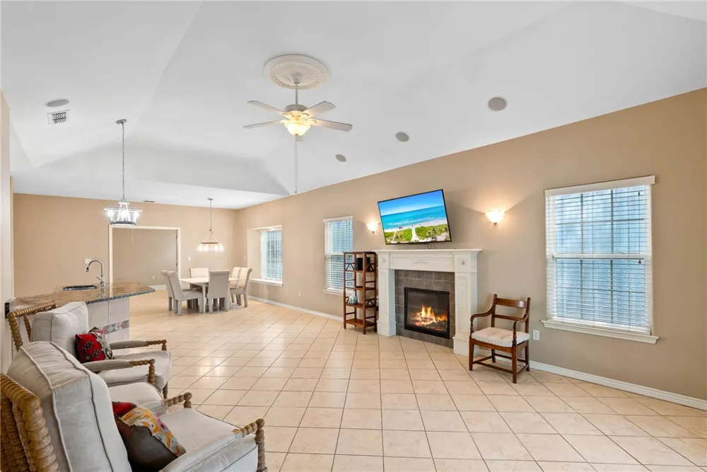 16 Camellia Circle Fulton, TX 78358