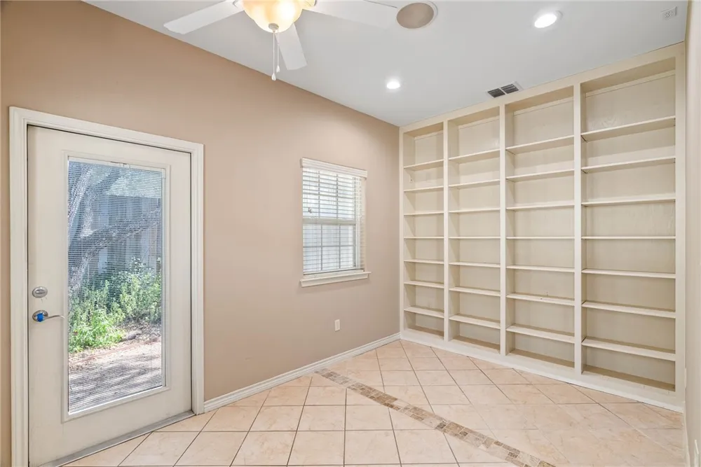 16 Camellia Circle Fulton, TX 78358