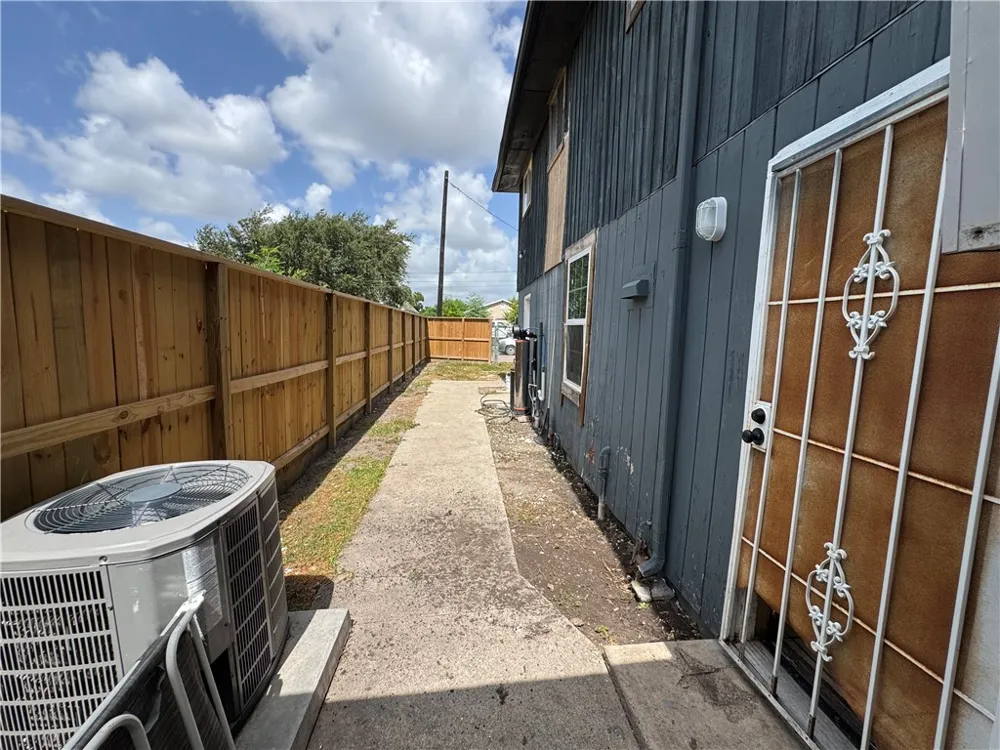 2509 Ruth Street Corpus Christi, TX 78405