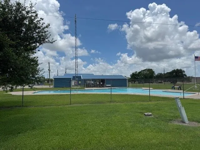 68 Cedar Street Palacios, TX 77465