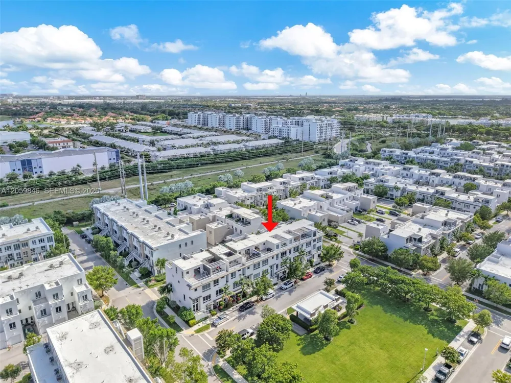 10350 NW 64th St Doral, FL 33178