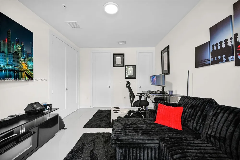 10350 NW 64th St Doral, FL 33178