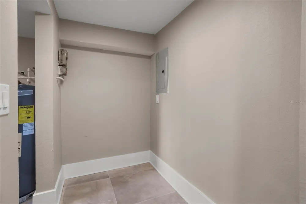 821 E LEMON AVENUE Eustis, FL 32726