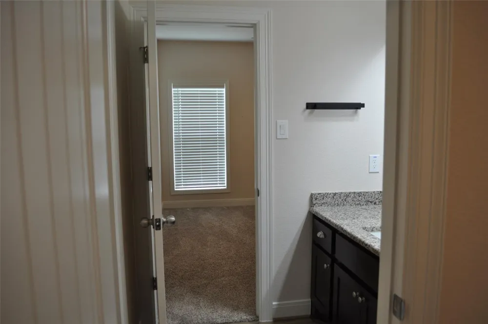 2502 Majestic Oaks Court Rosharon, TX 77583