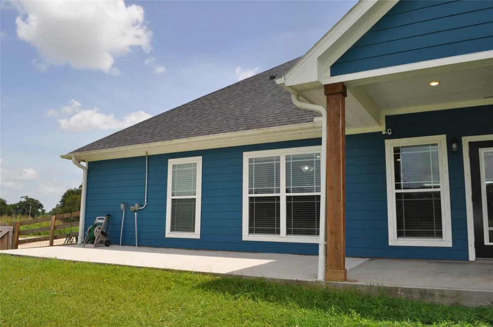2502 Majestic Oaks Court Rosharon, TX 77583
