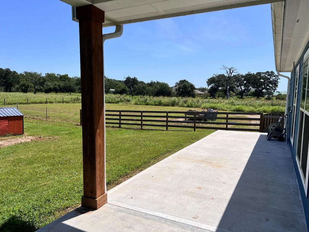 2502 Majestic Oaks Court Rosharon, TX 77583
