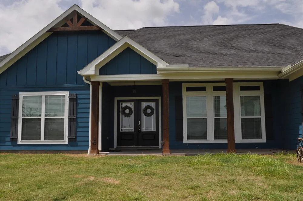2502 Majestic Oaks Court Rosharon, TX 77583