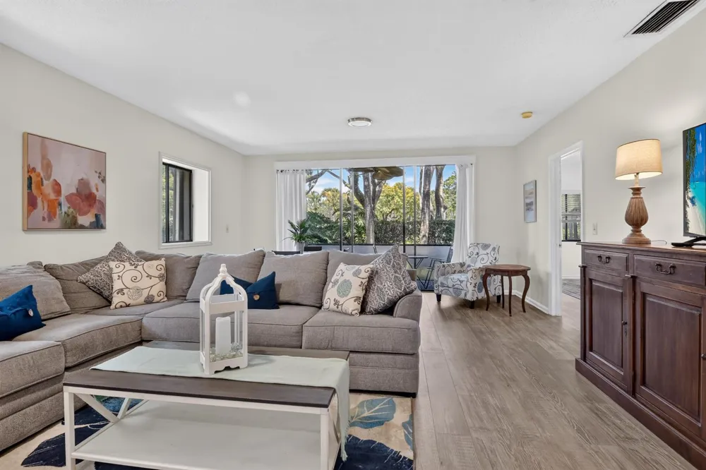 1143 Duncan Circle #Unit 101 Palm Beach Gardens, FL 33418